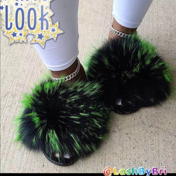 Faux-fur custom made slippers - Picture 4 of 4